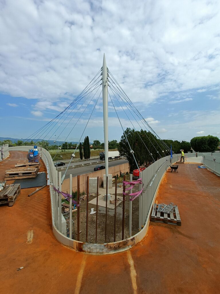 Pylon für Fussgängerbrücke